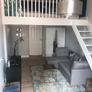 https://luxury-central-apartment-with-an-extraordinary-view-of.krakowhotelspoland.com